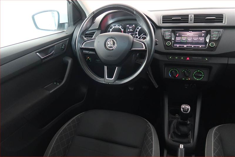 Škoda Fabia (2019) 1.0 TSI, Tempomat - fotka 7 z 15