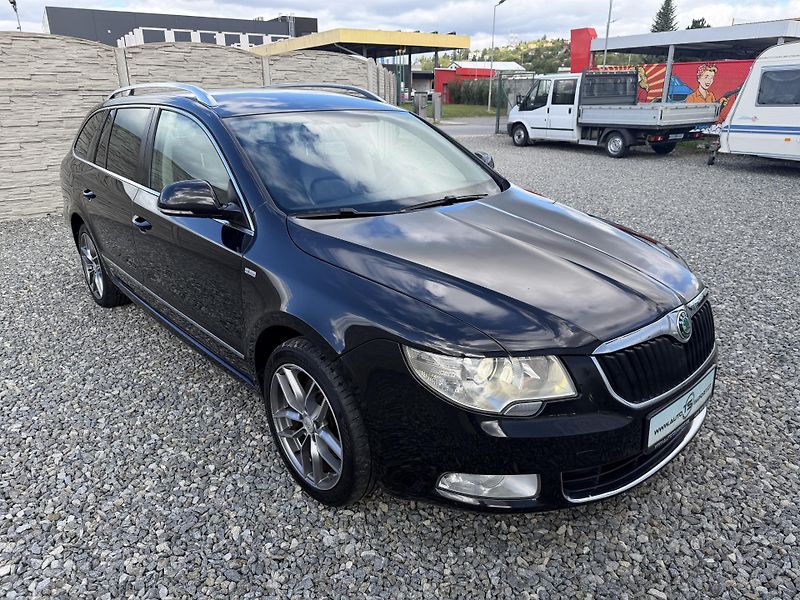 Škoda Superb 2.0TDi 170PS 6R 4x4 0% KOROZE! - fotka 8 z 157