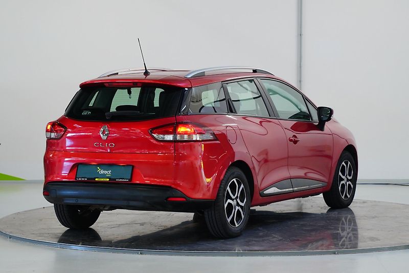 Renault Clio - fotka 2 z 24