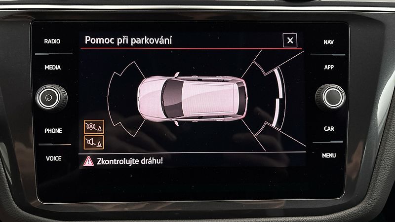 Volkswagen Tiguan Allspace 2.0 TDI DSG 4MOTION R-Line - fotka 12 z 29