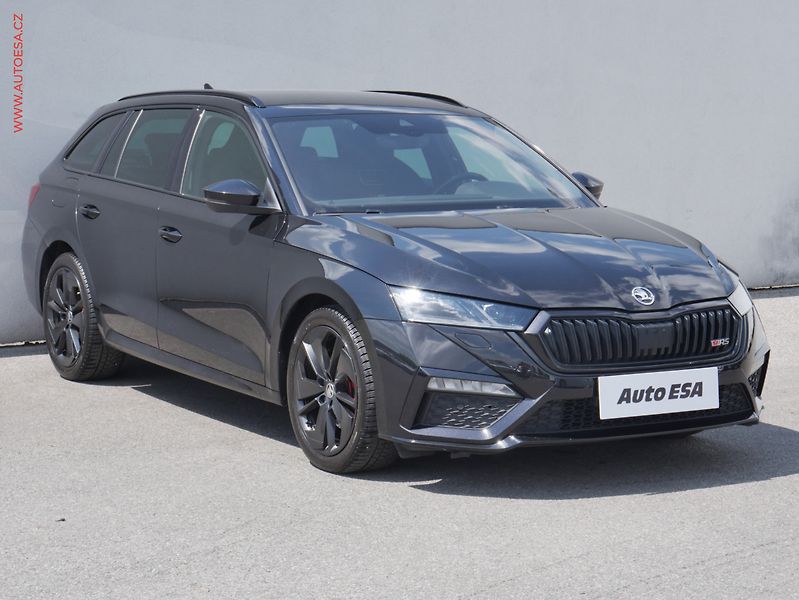 Škoda Octavia (2021) 2.0TDi 4x4, ČR, RS, DSG, LED - fotka 1 z 25