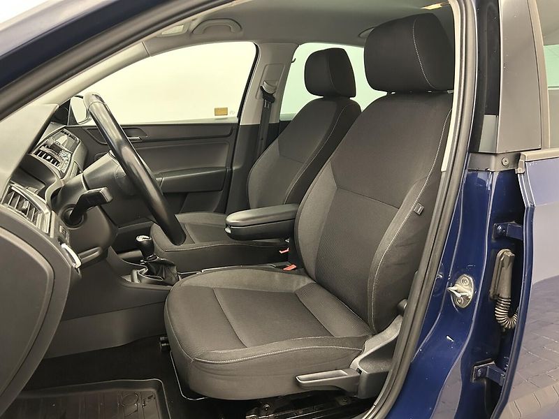 Škoda Rapid 1.2 TSi Ambition - fotka 7 z 21