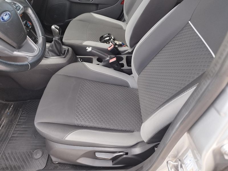 Ford Fiesta 1.5TDCI,volat-608 081 843 - fotka 13 z 18