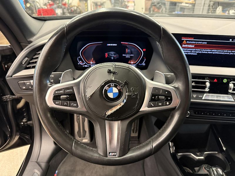 BMW Řada 2 Gran coupe M235i xDrive - fotka 11 z 20