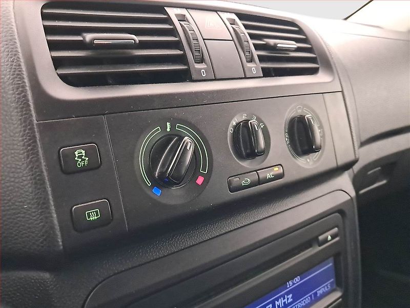 Škoda Roomster (2014) 1.2 TSI, Serv.kniha, Tempomat - fotka 13 z 15