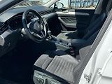 Volkswagen Passat 2,0 TDI / 147 kW 4Mot. R-line - náhled 11