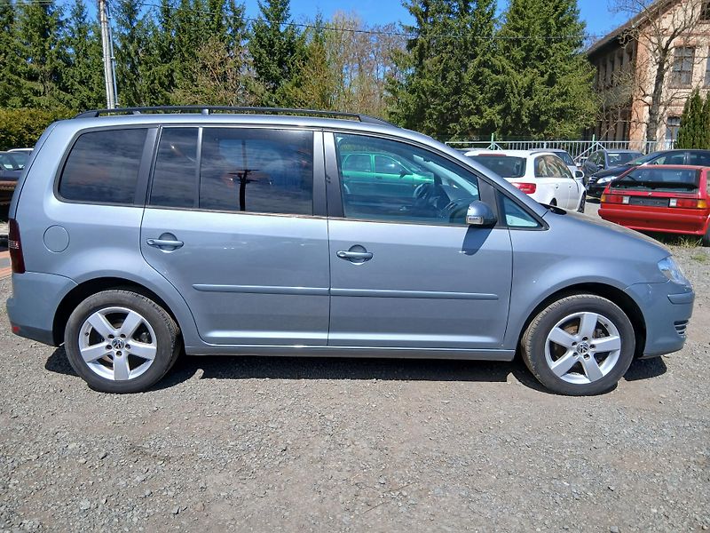 Volkswagen Touran 1.9 TDI, United, 6 rychl. - fotka 7 z 34