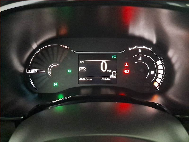 Dacia Spring (2024) Electric 45 (27 kWh), SoH 93% - fotka 11 z 19