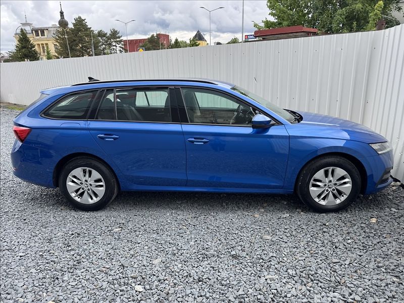 Škoda Octavia 2,0 TDI 85kW DPH 1.maj původČR - fotka 15 z 50