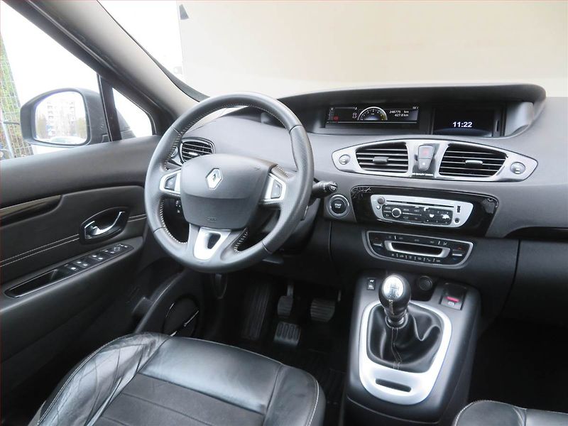 Renault Grand Scénic (2012) 1.6 dCi, Serv.kniha, Tempomat - fotka 7 z 14