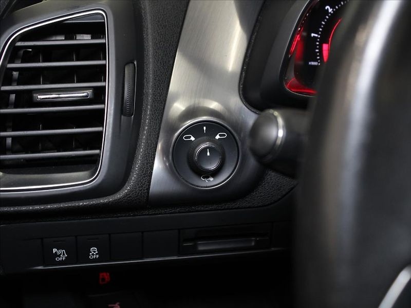 DS Automobiles DS5 1,6 HDi 88kW MT NAVI.Kam.Bezkl - fotka 19 z 24