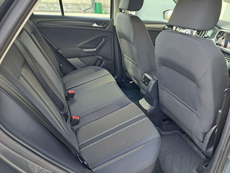 Volkswagen T-Roc (2022) 1.5 TSI DSG Style 110kW ZÁRUKA - fotka 26 z 30