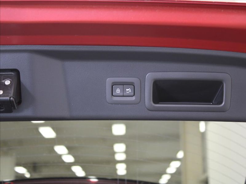 Mazda CX-3 2,5 G140 Excl. Bose 2x Sady k. - fotka 28 z 31