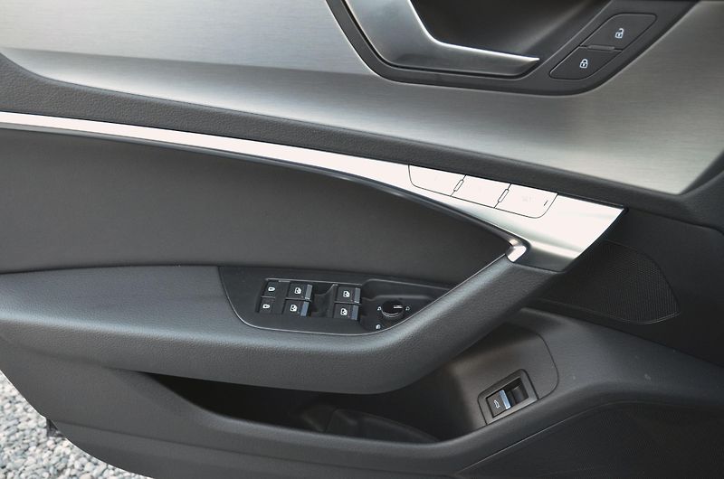 Audi S6 (2021) Avant TDi 253kW Quattro DPH - fotka 24 z 41