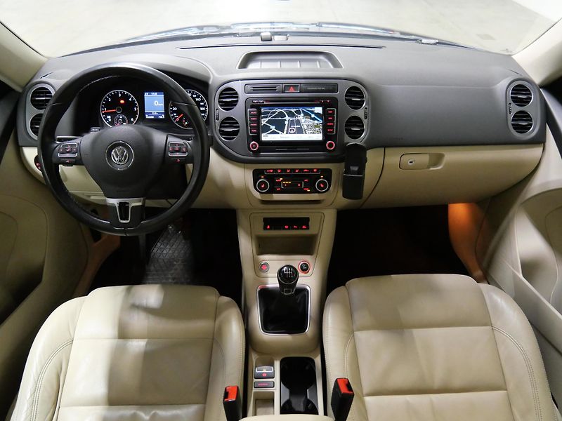 Volkswagen Tiguan - fotka 5 z 25