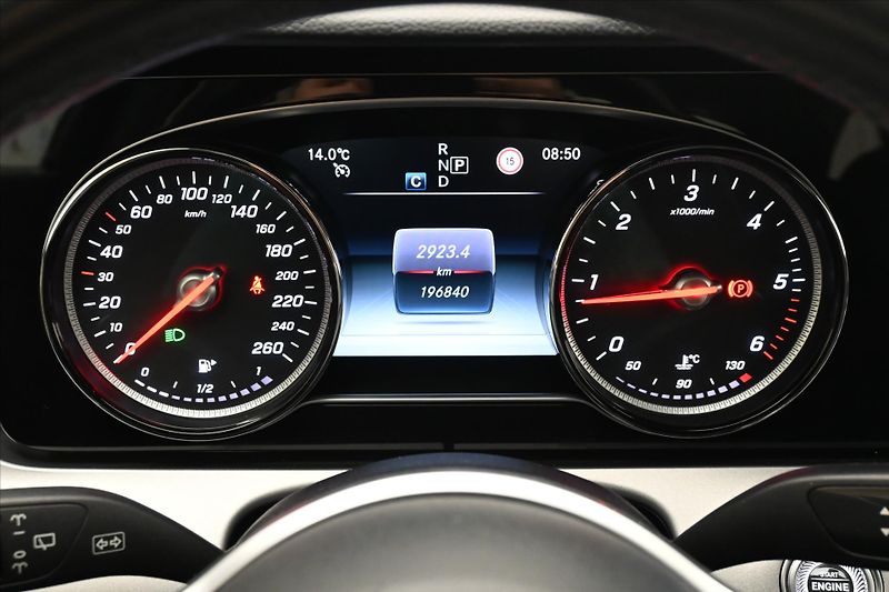 Mercedes-Benz Třídy E 2,0 220d 143 kW Avantgarde AT9 - fotka 16 z 33