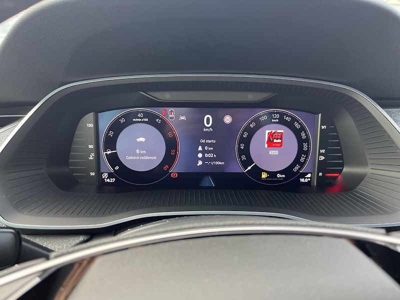 Škoda Octavia 2,0TDI TOP SELECTION - fotka 13 z 24