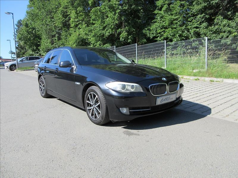 BMW Řada 5 535d xDrive, Panorama, Navi, K - fotka 2 z 34