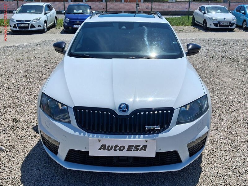 Škoda Octavia (2014) 2.0 TDi, RS - fotka 2 z 23