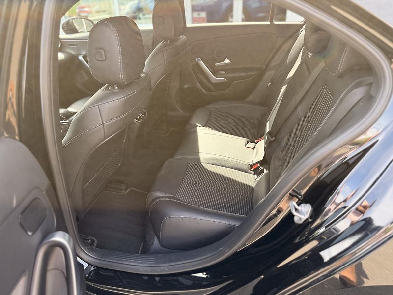 Mercedes-Benz Třídy A (2019) A 180 D - fotka 13 z 17