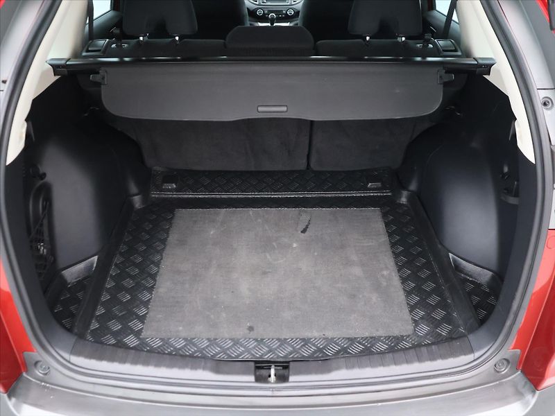 Honda CR-V 1,6 D 88kW Comfort CZ Navi - fotka 10 z 38