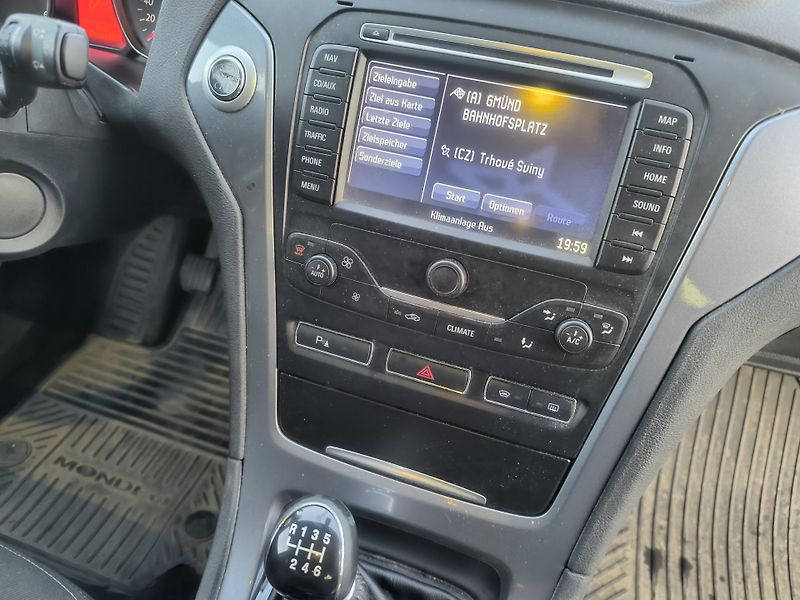 Ford Mondeo 2.0TDCI,100TKM,KRÁSNÉ,1MAJ65L - fotka 10 z 17