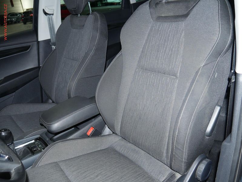 Škoda Karoq (2018) 2.0 TDi 4x4, Style, TZ, panor - fotka 17 z 17