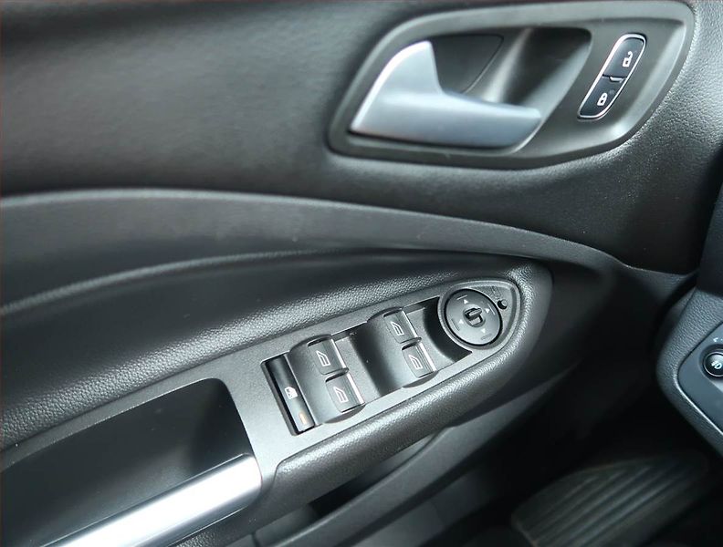 Ford Kuga (2018) Titanium 1.5 TDCi, Navi - fotka 15 z 15
