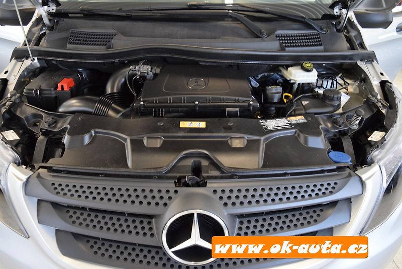 Mercedes-Benz Vito 114 CDI LONG 8 MÍST TOURER - fotka 45 z 49