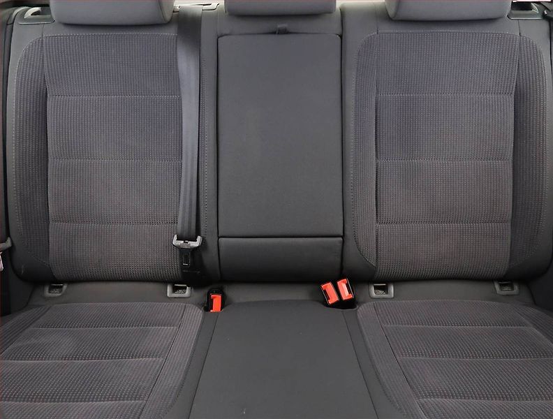 Volkswagen Jetta (2006) 2.0 TDI, Serv.kniha, Tažné - fotka 10 z 15