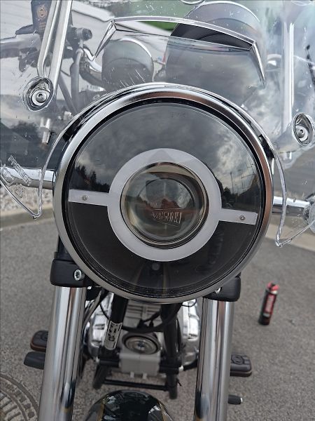 Royal Enfield Meteor 350 LED - fotka 8 z 23