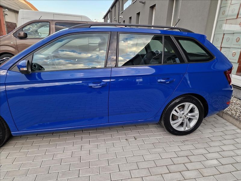 Škoda Fabia 1.0 TSI Style Combi,ČR,1.Maj. - fotka 42 z 48
