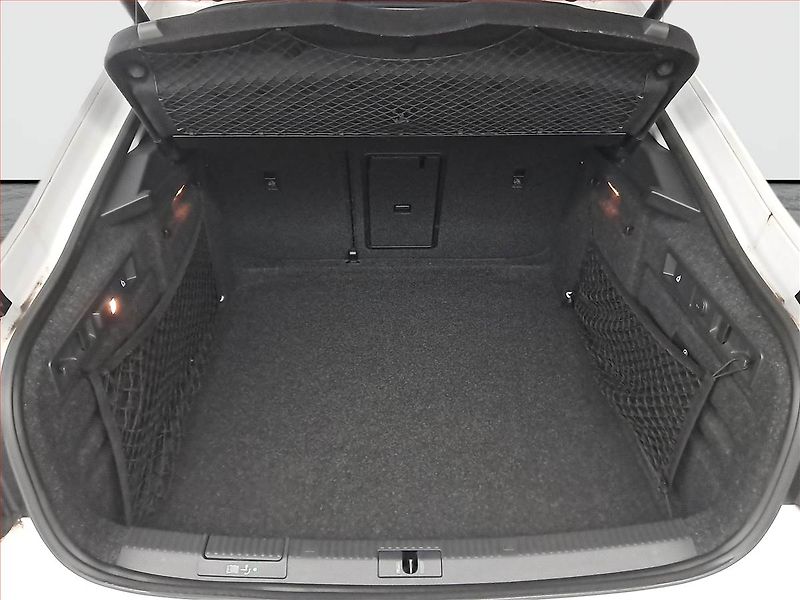 Škoda Superb (2018) Laurin&Klement 2.0 TDI - fotka 14 z 27