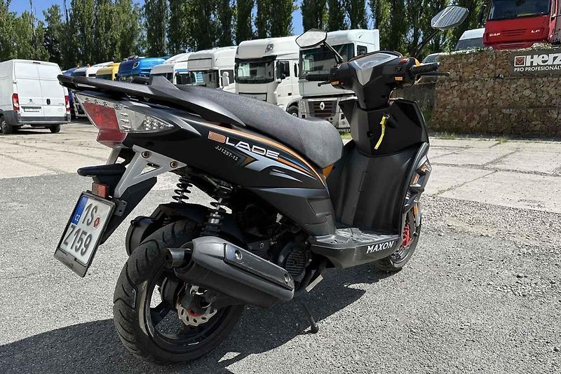 Maxon Blade 125 pořídíte za 32 tisíc korun.