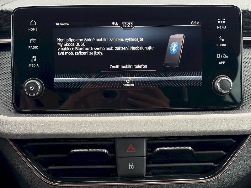 Škoda Kamiq (2024) 1.5 TSI / 110 kW / TOP SELECTI - fotka 23 z 34