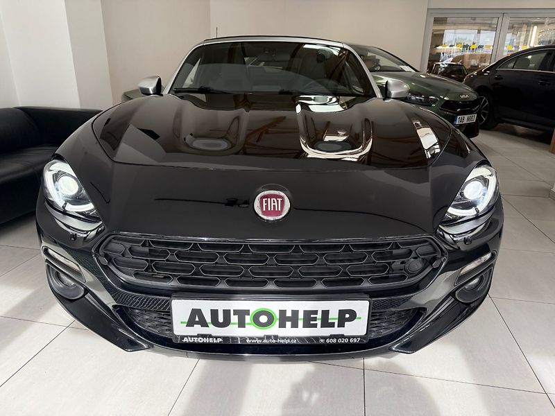 Fiat 124 Spider (2018) 1.4 Turbo AT Lusso - fotka 2 z 28