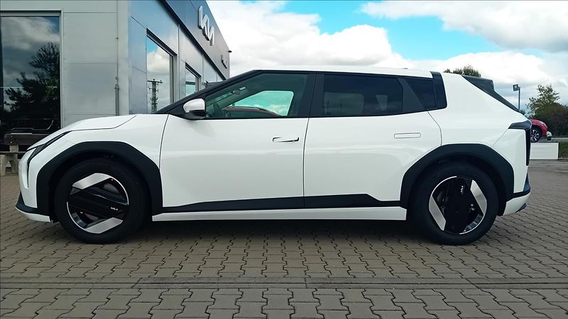 Kia EV4 EARTH 81,4kWh 150kW - fotka 7 z 14