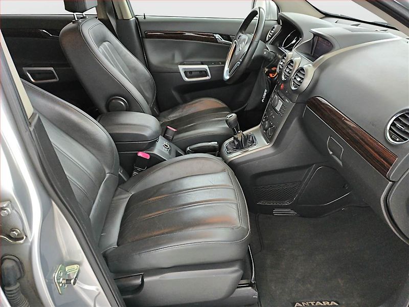 Opel Antara (2007) 2.0 CDTI, 4X4, Navi, Tempomat - fotka 9 z 16