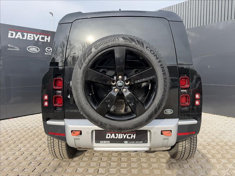 Land Rover Defender 3,0 110 D300 SE AWD AT ČR DPH - fotka 9 z 42