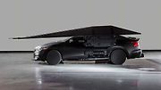 Nissan Maxima jako Tie Silencer.