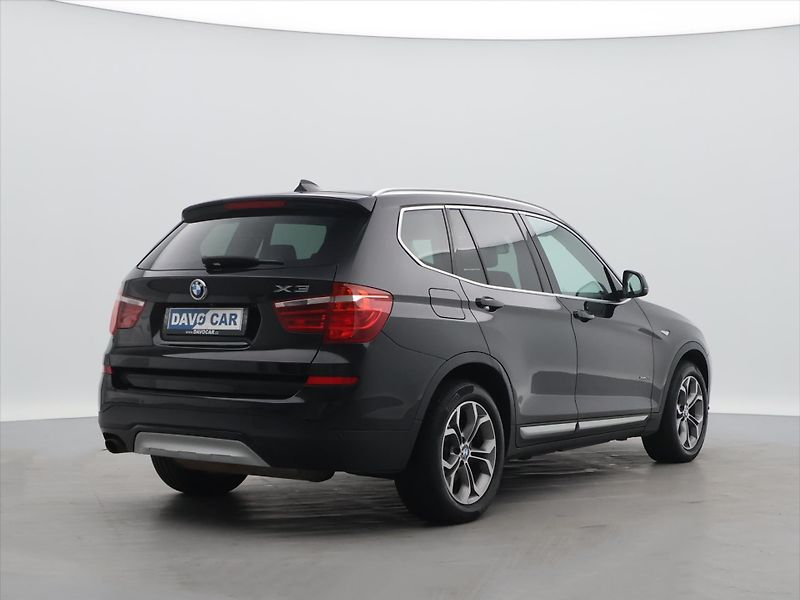 BMW X3 2,0 xDrive20i 135kW X-line DPH - fotka 7 z 32