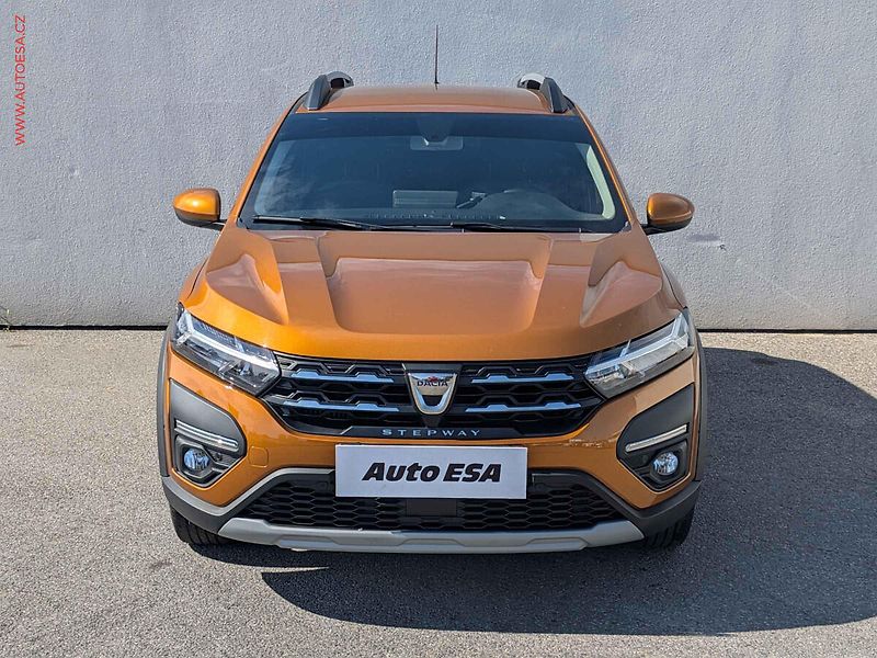 Dacia Sandero (2021) 1.0 TCe, ČR, AC, TZ - fotka 2 z 16