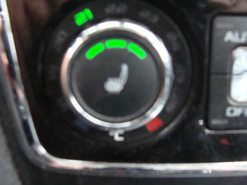 Škoda Superb 2.0 TDi, 125 kW, 4X4, klima - fotka 22 z 30