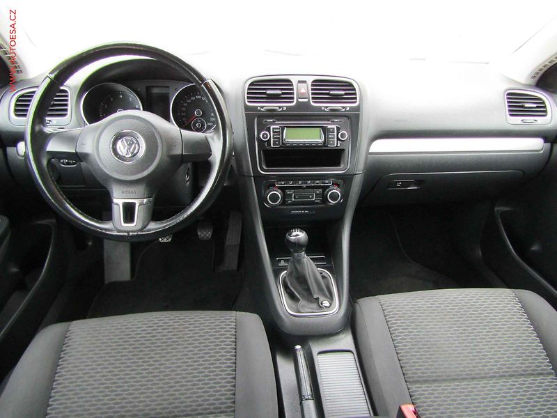 Volkswagen Golf (2010) 1.2 TSi, 2.maj,ČR, Tempo - fotka 8 z 17