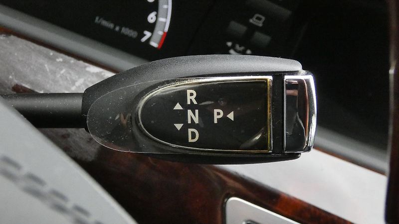 Mercedes-Benz Třídy S 500 V8 - fotka 17 z 33