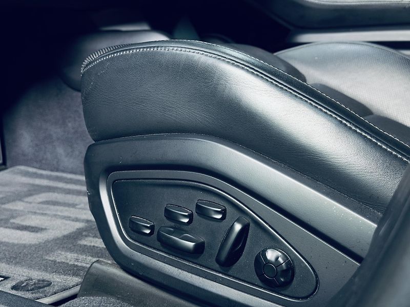 Porsche Taycan (2020) Turbo S*KERAMIKY*REZERVACE - fotka 17 z 35