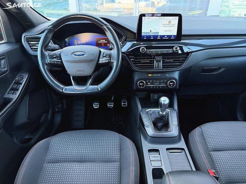 Ford Kuga 2,0 EcoBlue ST Line - fotka 10 z 29