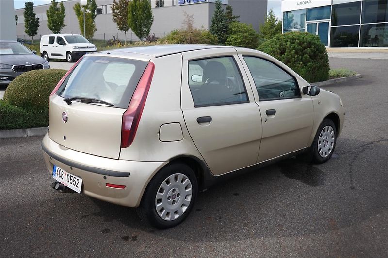 Fiat Punto 1,2 8V  Tažné - fotka 5 z 15