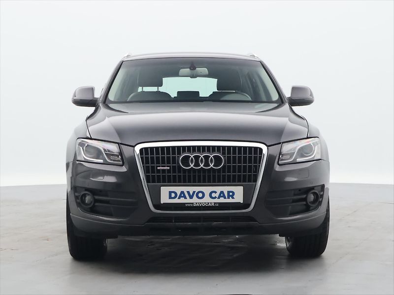 Audi Q5 2,0 TFSI quattro S-Tronic - fotka 2 z 26