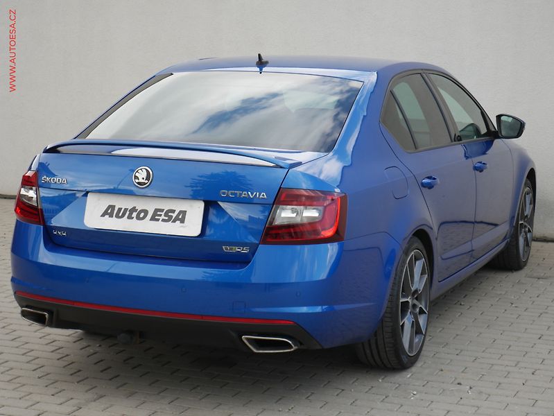Škoda Octavia (2018) 2.0 TDi 4x4, RS, DSG - fotka 4 z 19